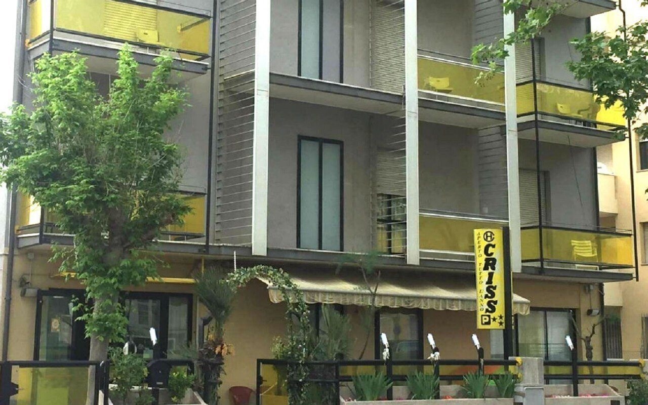 Готель Hotel Criss 3*